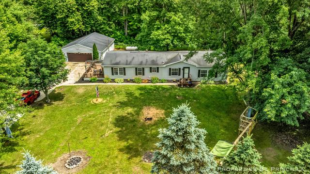 3766 Mary Ave, Newaygo, MI 49337
