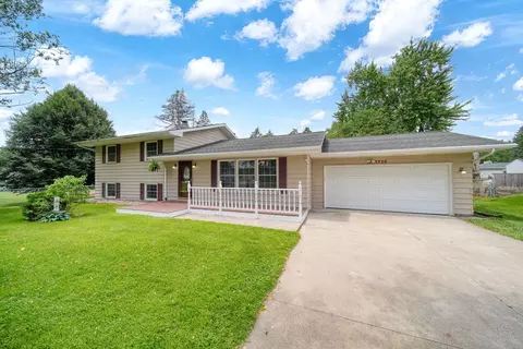 3720 Saint Anne Ave, Jackson, MI 49201
