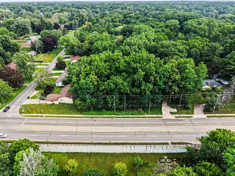 2345 Lake Michigan Dr NW, Grand Rapids, MI 49504