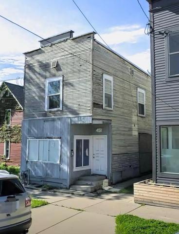 451 Carrier St NE, Grand Rapids, MI 49505