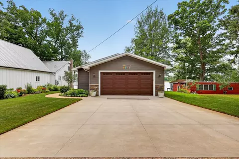 1630 S Colonel Pt, Crystal, MI 48818 photo 2