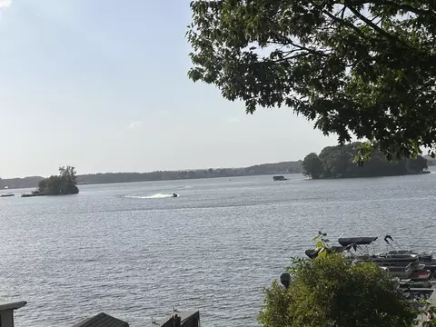 2625 Lansing St, Crystal, MI 48818