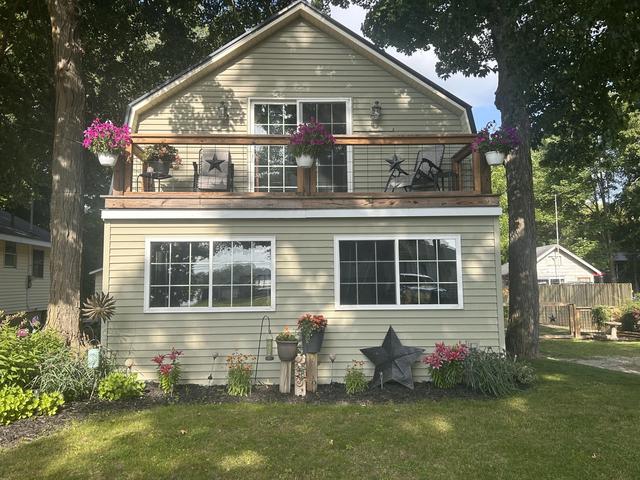 2625 Lansing St, Crystal, MI 48818