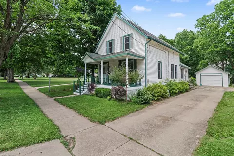 620 W Mansion St, Marshall, MI 49068