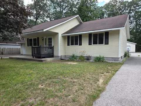 3171 Kooi St, Muskegon, MI 49444