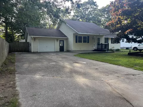 3171 Kooi St, Muskegon, MI 49444