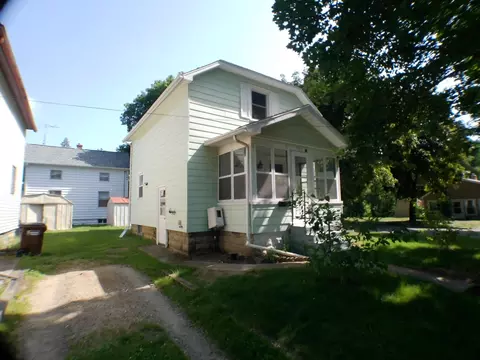 1614 Floral Ave, Jackson, MI 49202