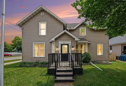 301 Cypress St, Manistee, MI 49660