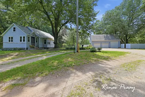 2956 Debaker Rd, Muskegon, MI 49444