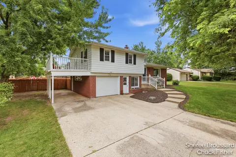7470 Louise Ave, Jenison, MI 49428