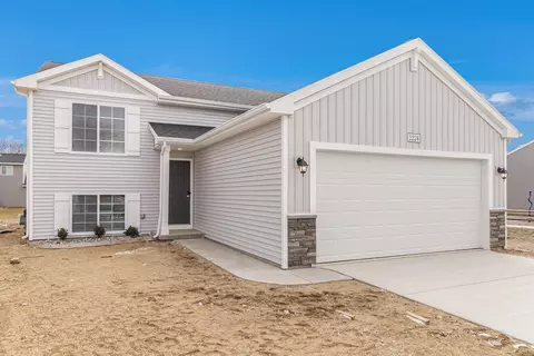 71372 Embassy Rd, Edwardsburg, MI 49112