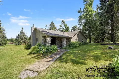 6079 M-32, Atlanta, MI 49709