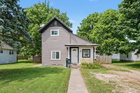 421 E Division St, Dowagiac, MI 49047