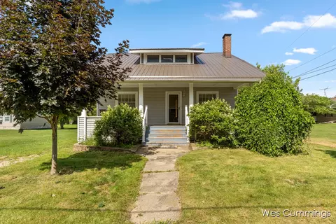 6475 N Lumberjack Rd, Riverdale, MI 48877