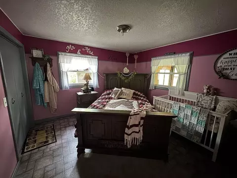 Bedroom - 1692 N Galbraith Rd, Mio, MI 48647 photo 2 of 2