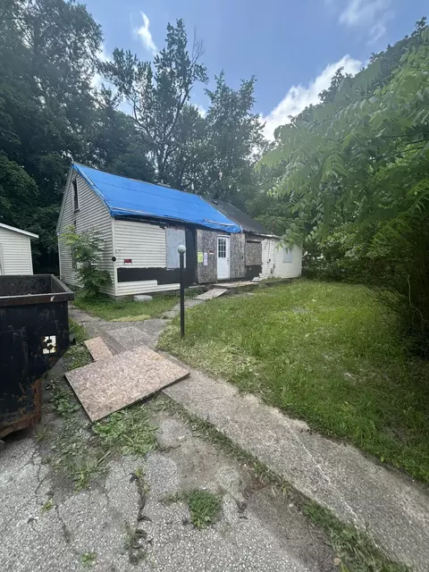 1710 Humphrey St, Kalamazoo, MI 49001