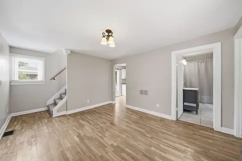 Living - 122 W Monroe St, Jackson, MI 49202 photo 1 of 4