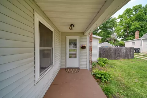Exterior - 122 W Monroe St, Jackson, MI 49202 photo 1 of 8