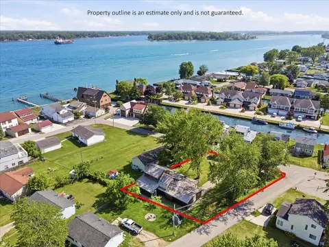 View/Area - 124 Roselawn St, Algonac, MI 48001 photo 1 of 3