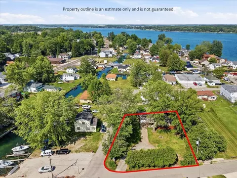 View/Area - 124 Roselawn St, Algonac, MI 48001 photo 3 of 3