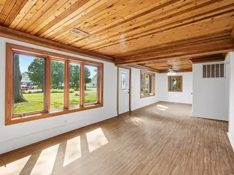 Living - 124 Roselawn St, Algonac, MI 48001 photo 2 of 4