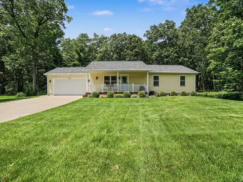 6595 Blackhawk Ln, Twin Lake, MI 49457