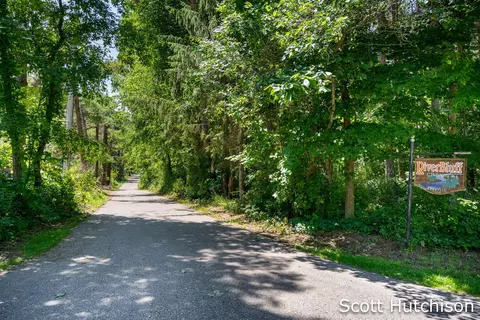 2710 12 Mile Rd NE, Rockford, MI 49341