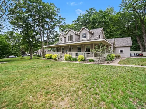 1579 N Marilyn Dr, Ludington, MI 49431