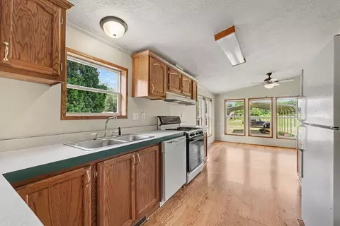 Kitchen - 4794 Seymour Rd, Jackson, MI 49201 photo 2 of 2