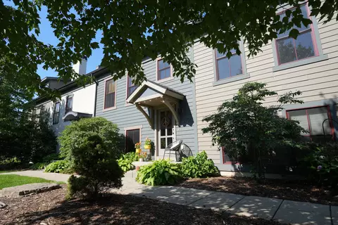 2168 New Town Dr NE, Grand Rapids, MI 49525