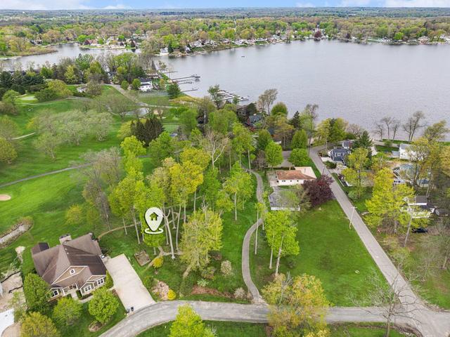 4862 Knoll Ct, Watervliet, MI 49098