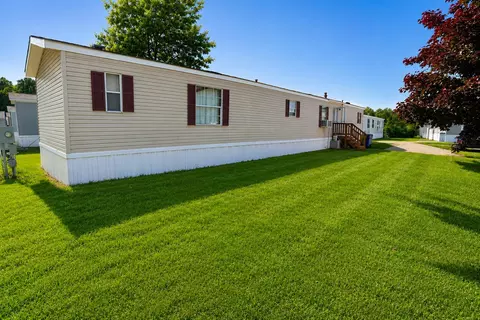 12717 S Grey Ct, Wayland, MI 49348