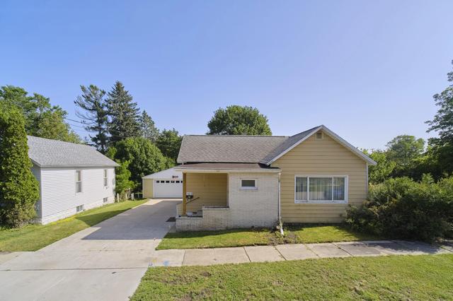 163 Van Buren St, Manistee, MI 49660