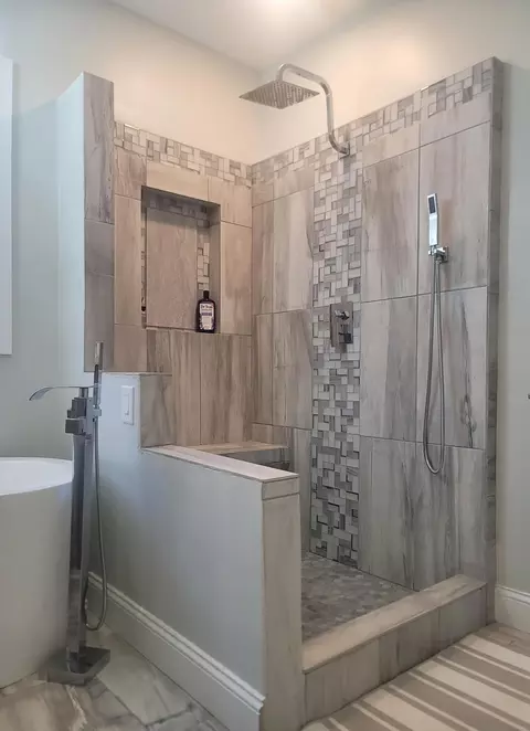Bath - 127 N Thompson St, Jackson, MI 49202 photo 1 of 3
