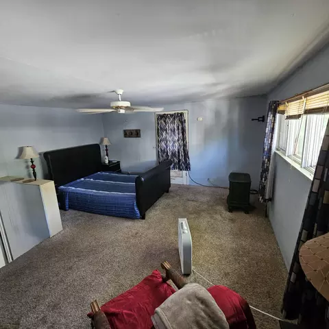 Bedroom - 516 Exchange St, Spring Lake, MI 49456 photo 3 of 6