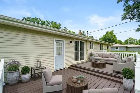 Exterior - 17175 Moorepark Rd, Three Rivers, MI 49093 photo 8 of 10
