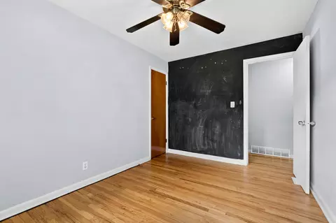 Bedroom - 17175 Moorepark Rd, Three Rivers, MI 49093 photo 8 of 8