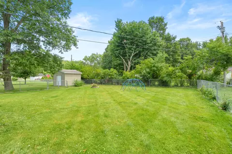 Exterior - 17175 Moorepark Rd, Three Rivers, MI 49093 photo 6 of 10