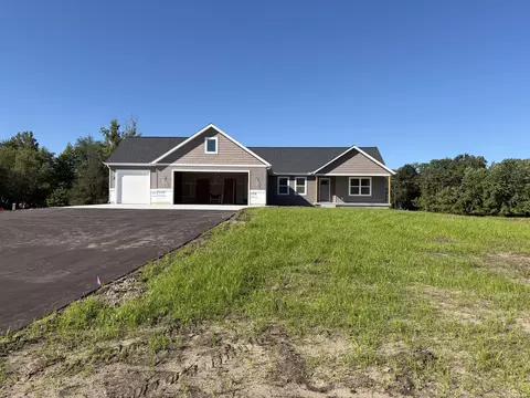 5505 Timberstone Ln, West Olive, MI 49460