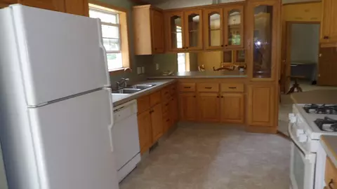 Kitchen - 11067 S River Rd, Evart, MI 49631 photo 5 of 5