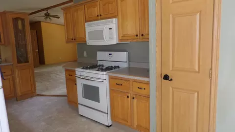 Kitchen - 11067 S River Rd, Evart, MI 49631 photo 3 of 5