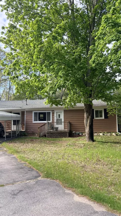 3610 Fenner Rd, Muskegon, MI 49445