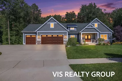 6286 Eaglewood Dr, Hudsonville, MI 49426