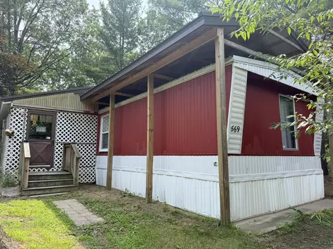669 Linden Rd, Twin Lake, MI 49457