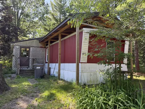 669 Linden Rd, Twin Lake, MI 49457