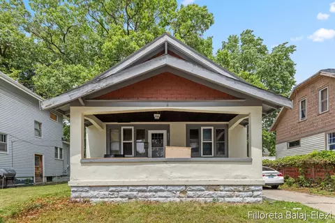 627 Watkins St SE, Grand Rapids, MI 49507
