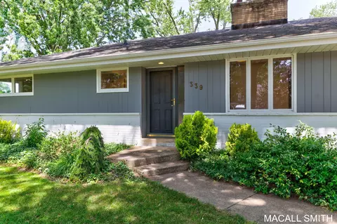 339 Wildwood Dr, Holland, MI 49423