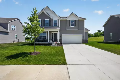 2747 Salt Springs Dr, Saline, MI 48176
