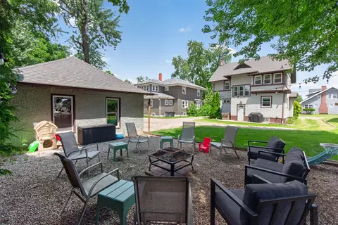Exterior - 1046 Fourth St, Jackson, MI 49203 photo 14 of 15