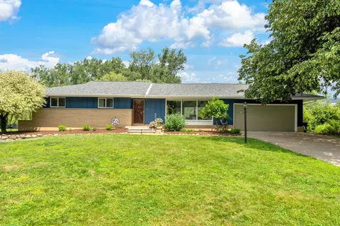 2348 Pine Lake Rd, West Bloomfield, MI 48324